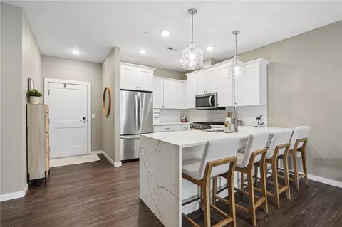 260 N Scott Blvd #108, Iowa City, IA 52245
