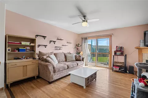 Living - 3840 37th Ave SW #E, Cedar Rapids, IA 52404 photo 1 of 3