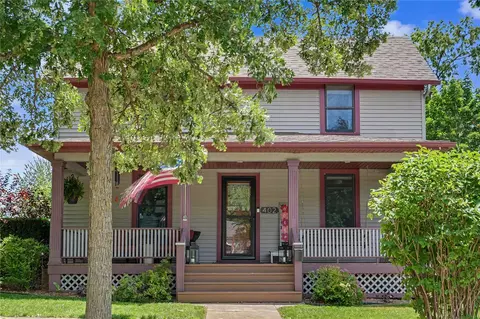 402 3rd Ave SW, Mount Vernon, IA 52314