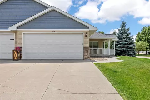 1035 Acacia Dr NE, Cedar Rapids, IA 52402