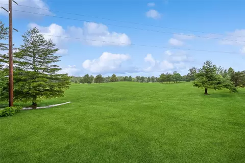 948 Willow Ln, Lisbon, IA 52253