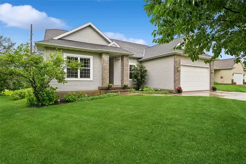 948 Willow Ln, Lisbon, IA 52253