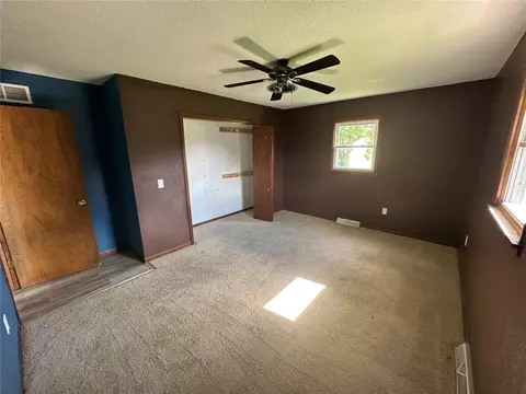Bedroom - 1122 3rd St E, Vinton, IA 52349 photo 1 of 2