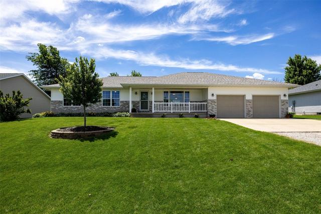 505 5th St E, Newhall, IA 52315
