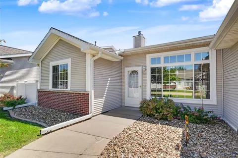 1151 74th St NE, Cedar Rapids, IA 52402