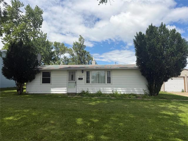 5534 Klinger St SW, Cedar Rapids, IA 52404