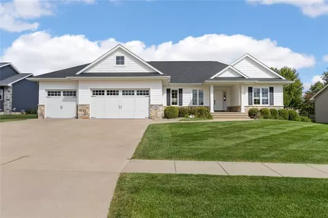 2890 Twinleaf Rd, Cedar Rapids, IA 52411