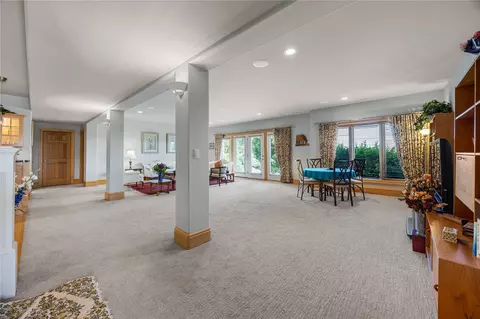Living - 6706 Cedar View Ct NE, Cedar Rapids, IA 52411 photo 6 of 12