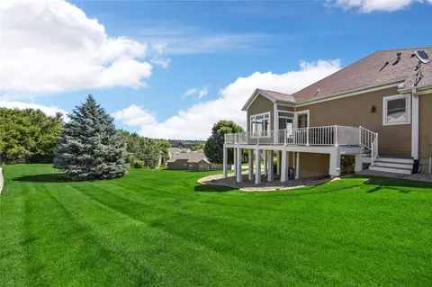Exterior - 6706 Cedar View Ct NE, Cedar Rapids, IA 52411 photo 5 of 7