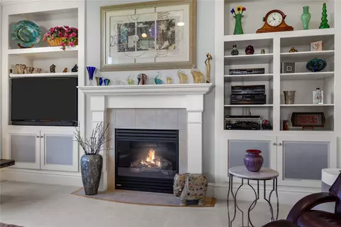 Living - 6706 Cedar View Ct NE, Cedar Rapids, IA 52411 photo 5 of 12