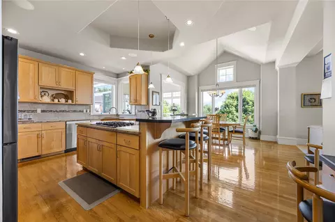 Kitchen - 6706 Cedar View Ct NE, Cedar Rapids, IA 52411 photo 1 of 7