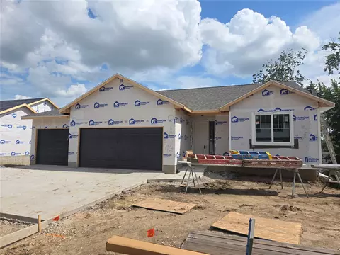 1901 Holly Meadow Ave SW, Cedar Rapids, IA 52404