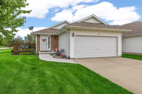 4400 Merganser Ct, Marion, IA 52302