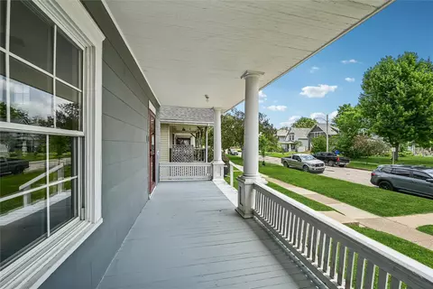 1532 C Ave NE, Cedar Rapids, IA 52402