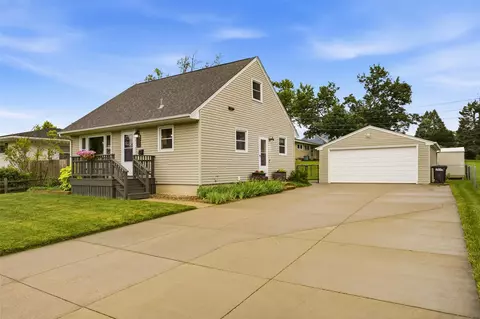 1145 A Ave, Marion, IA 52302
