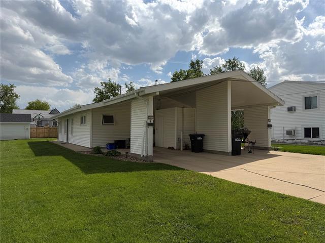 375 385 9th Ave, Marion, IA 52302