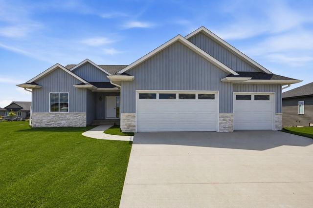4118 Gemstone Rd, Marion, IA 52302