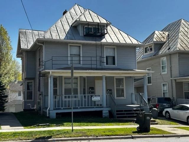 905 E Burlington St, Iowa City, IA 52240