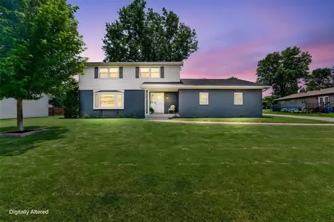 4225 Sunland Ct SE, Cedar Rapids, IA 52403