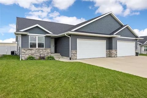 544 Driftwood Ln, Atkins, IA 52206