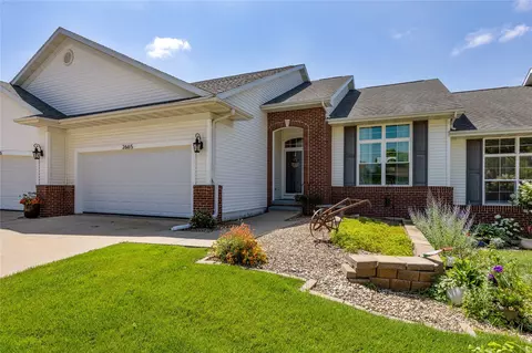 2665 Hunters Ridge Rd, Marion, IA 52302