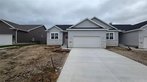 3063 Duckhorn Cv, Marion, IA 52302