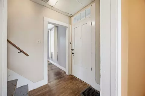 Entry Way - 401 E 4th St, Tipton, IA 52772 photo 1 of 3