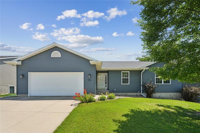 1145 Edwin Dr, Marion, IA 52302