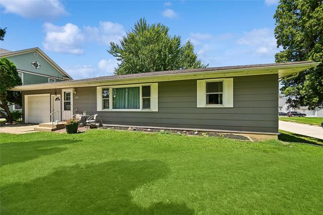 300 S Oak St, Anamosa, IA 52205