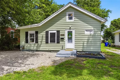 1126 32nd St NE, Cedar Rapids, IA 52402