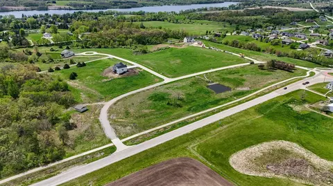 lot Apt 4 Oak Meadow Development, Solon, IA 52333