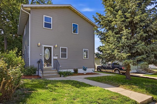 3806 E Ave Ne NE, Cedar Rapids, IA 52402