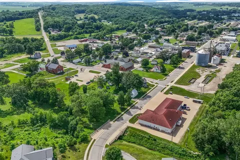 View/Area - 1311 Main St, Ely, IA 52227 photo 8 of 10