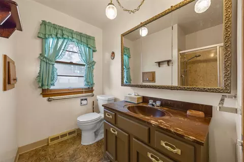 Bath - 1311 Main St, Ely, IA 52227 photo 1 of 3