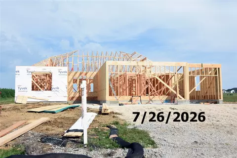 4123 Gemstone Rd, Marion, IA 52302