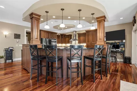 Kitchen - 4640 Blarney Dr, Cedar Rapids, IA 52411 photo 2 of 6
