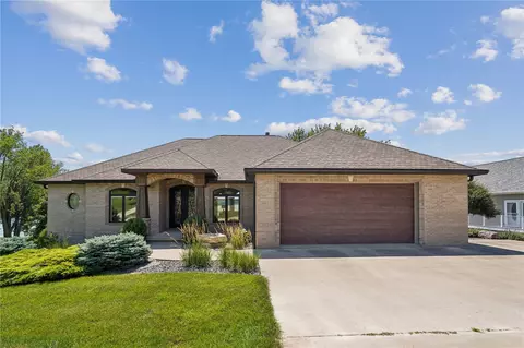 110 Hillcrest Rdg, Montezuma, IA 50171
