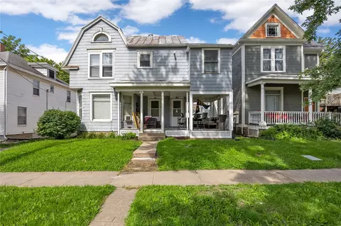 217 S Johnson St, Iowa City, IA 52240