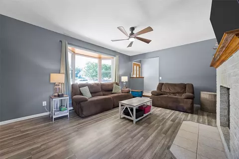 Living - 624 E 6th St, Tipton, IA 52772 photo 1 of 3
