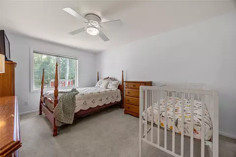 Bedroom - 4600 Deer View Rd, Cedar Rapids, IA 52411 photo 4 of 6