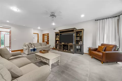 Living - 4600 Deer View Rd, Cedar Rapids, IA 52411 photo 1 of 5