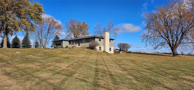 4065 Labarge Rd, Central City, IA 52214