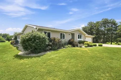 Exterior - 5841 Michael Dr NE, Cedar Rapids, IA 52411 photo 2 of 3
