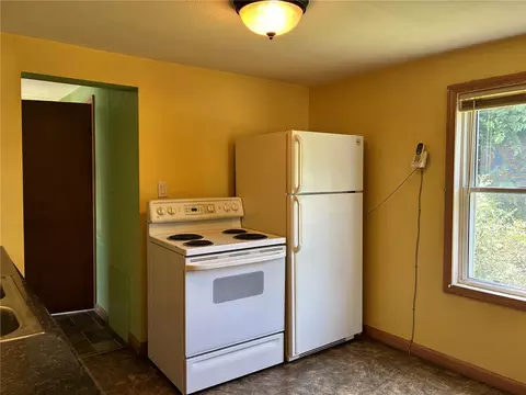Kitchen - 508 E 3rd St, Vinton, IA 52349 photo 3 of 3