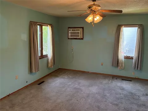 Bedroom - 508 E 3rd St, Vinton, IA 52349 photo 1 of 15