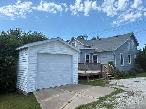 Other - 508 E 3rd St, Vinton, IA 52349 photo 3 of 4