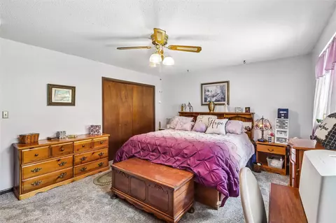 Bedroom - 2011 Northgate Dr NE, Cedar Rapids, IA 52402 photo 2 of 6
