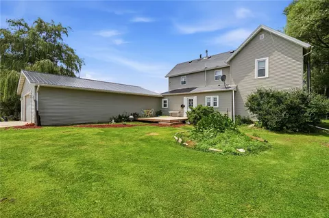 Exterior - 3286 180th Ave, Ryan, IA 52330 photo 5 of 7