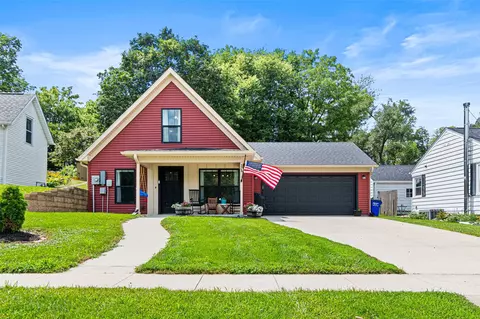 328 N Downey St, West Branch, IA 52358