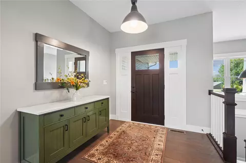 Entry Way - 4100 Windfall Dr NW, Cedar Rapids, IA 52405 photo 1 of 2
